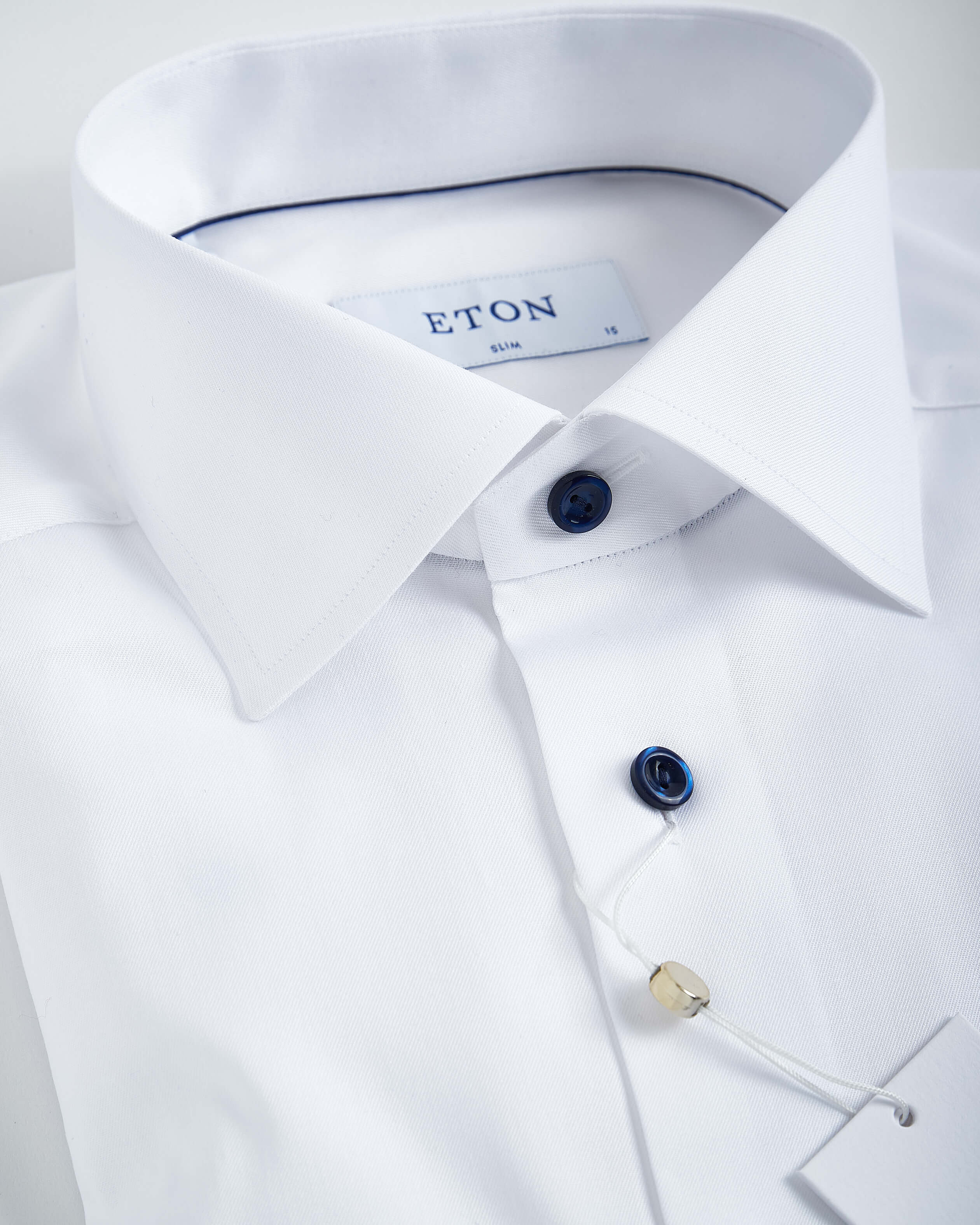 Signature White Twill Slim Shirt With Navy Buttons - Image 3