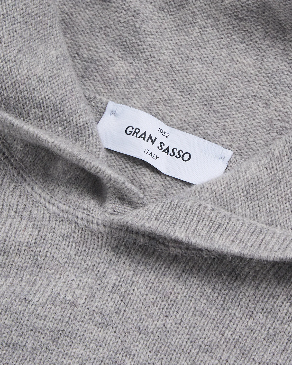 Airwool Hoodie Sweater - Image 5