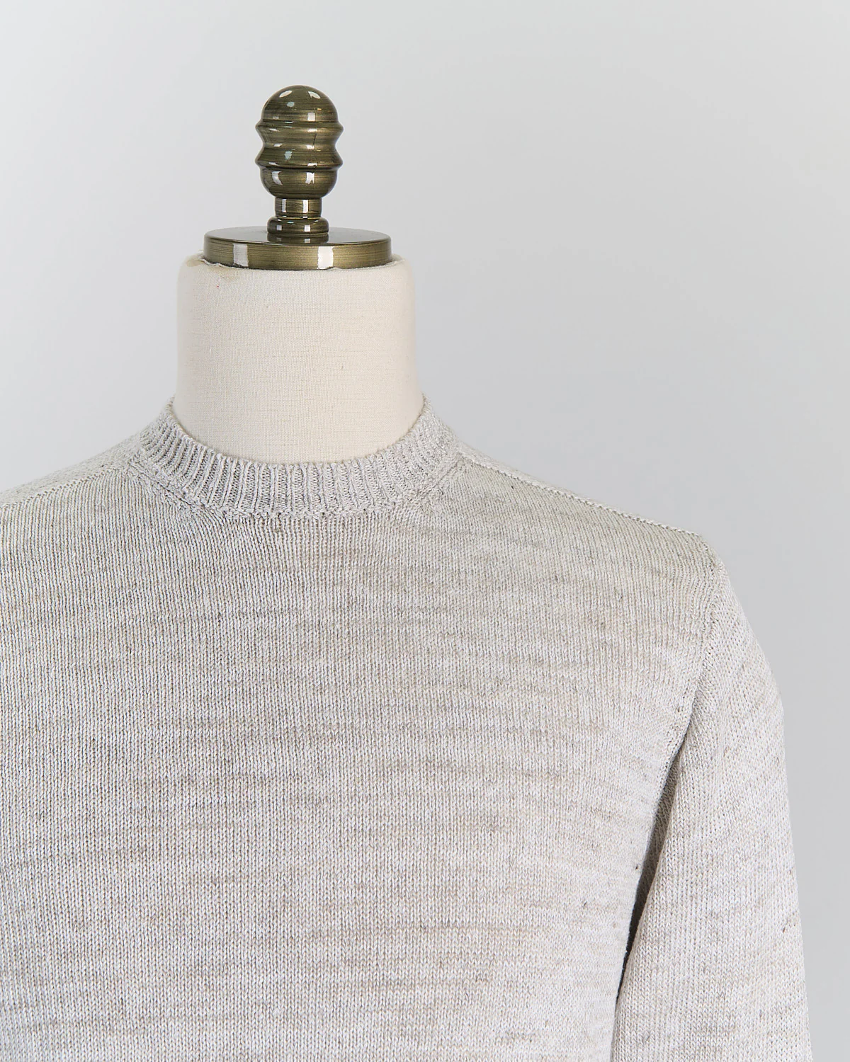 100% Washed Linen Stretch Crewneck - Image 2