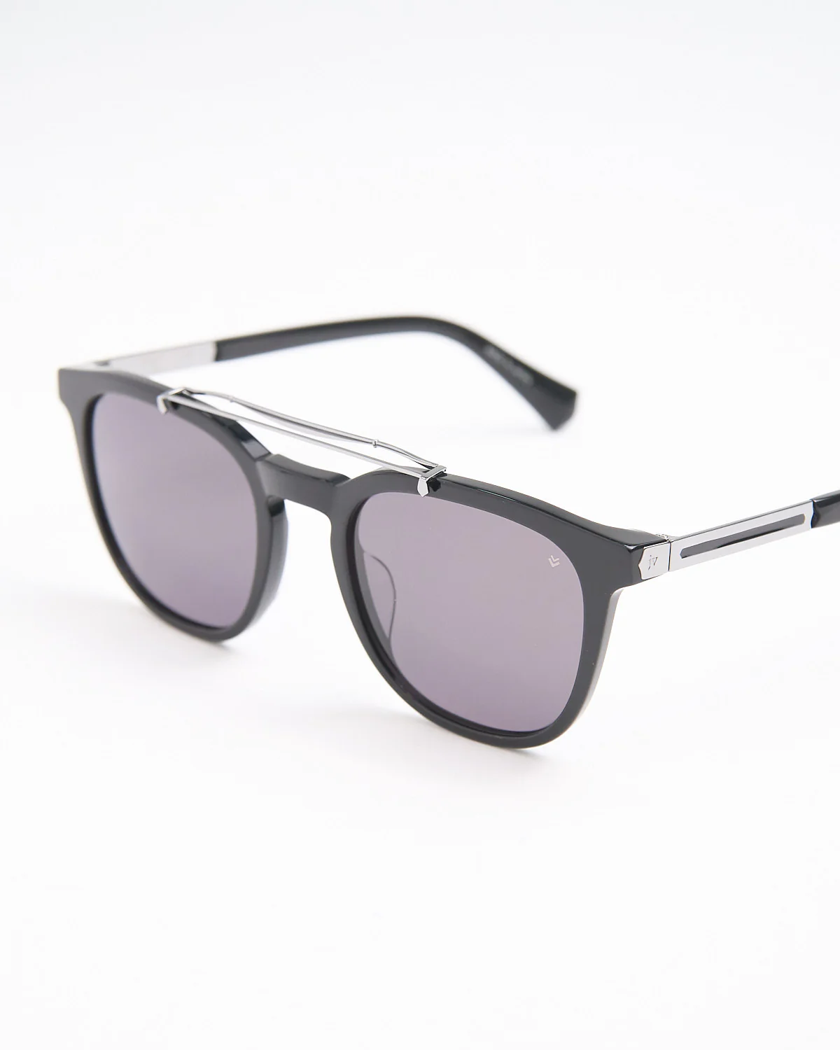Black & Silver Double Bridge SJV565 Sunglasses - Image 4