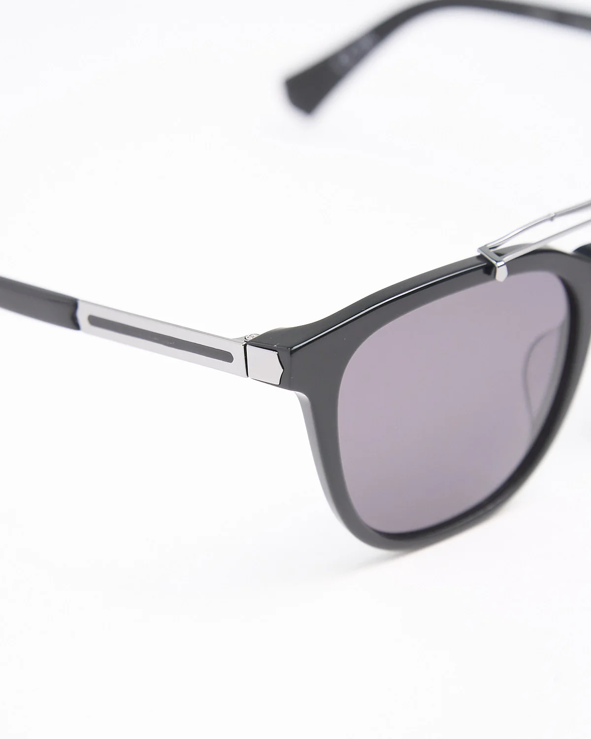 Black & Silver Double Bridge SJV565 Sunglasses - Image 5