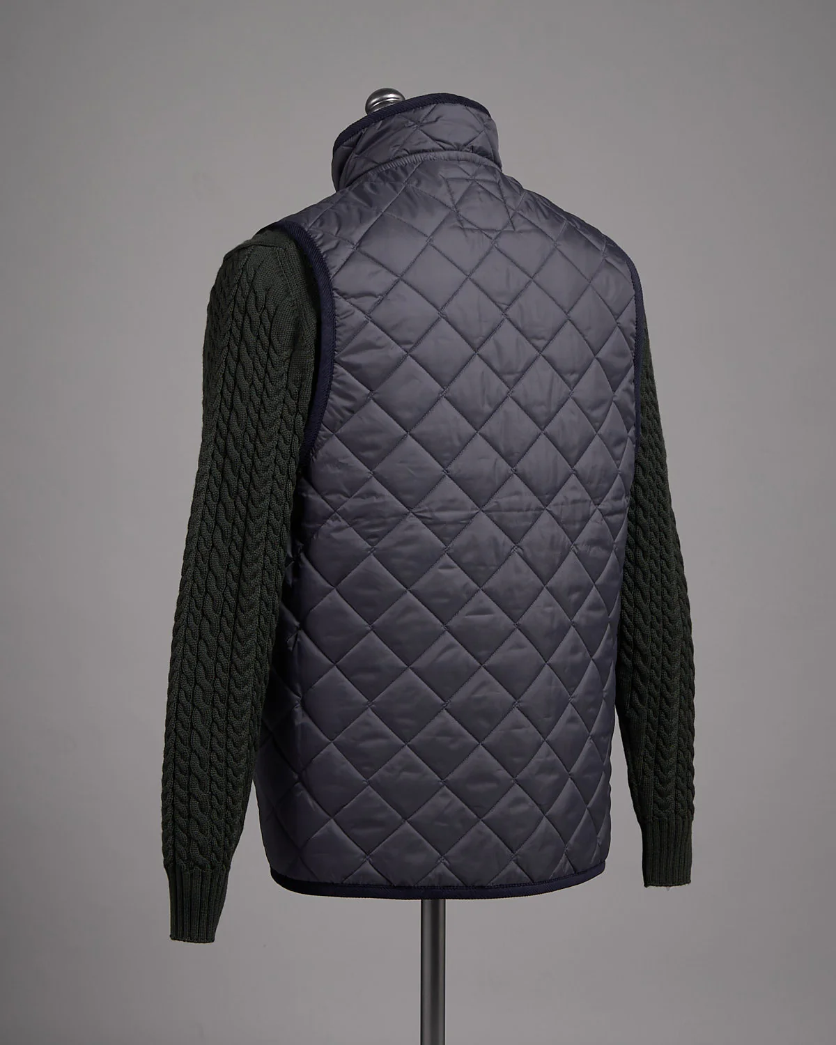 Mickfield Stand Collar Diamond Quilted 100G Wadded Vest - Image 3