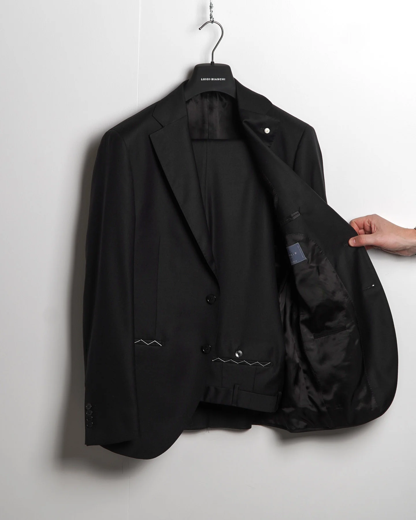 Mantua Super 130S Black All Season Solid Wool Suit - Image 7