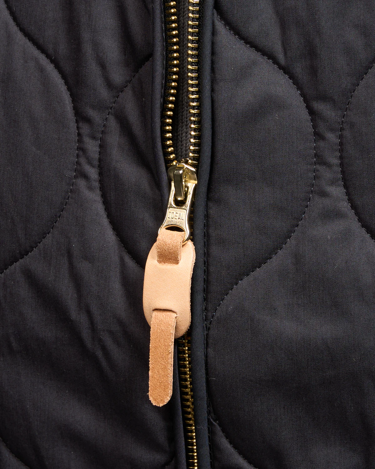 7918-Dk Quilted Vest - Image 3