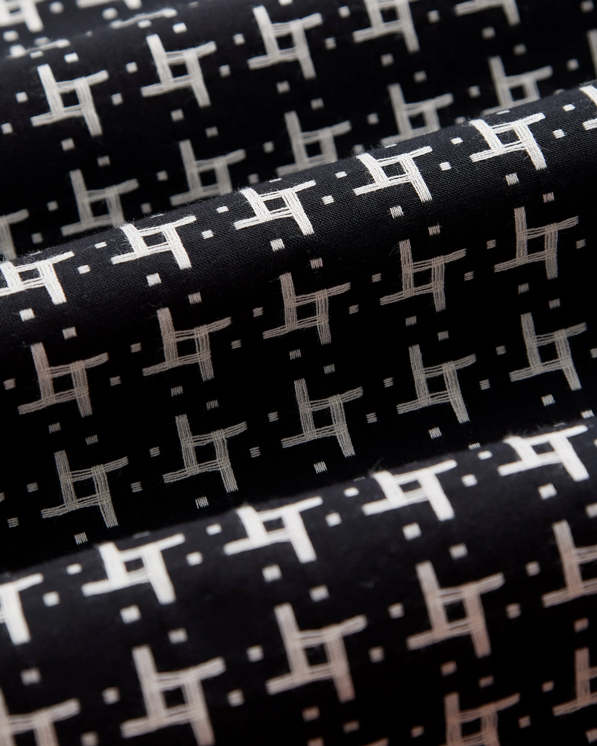 'Calypso' Neat Design Cotton Camp Collar Shirt - Image 4