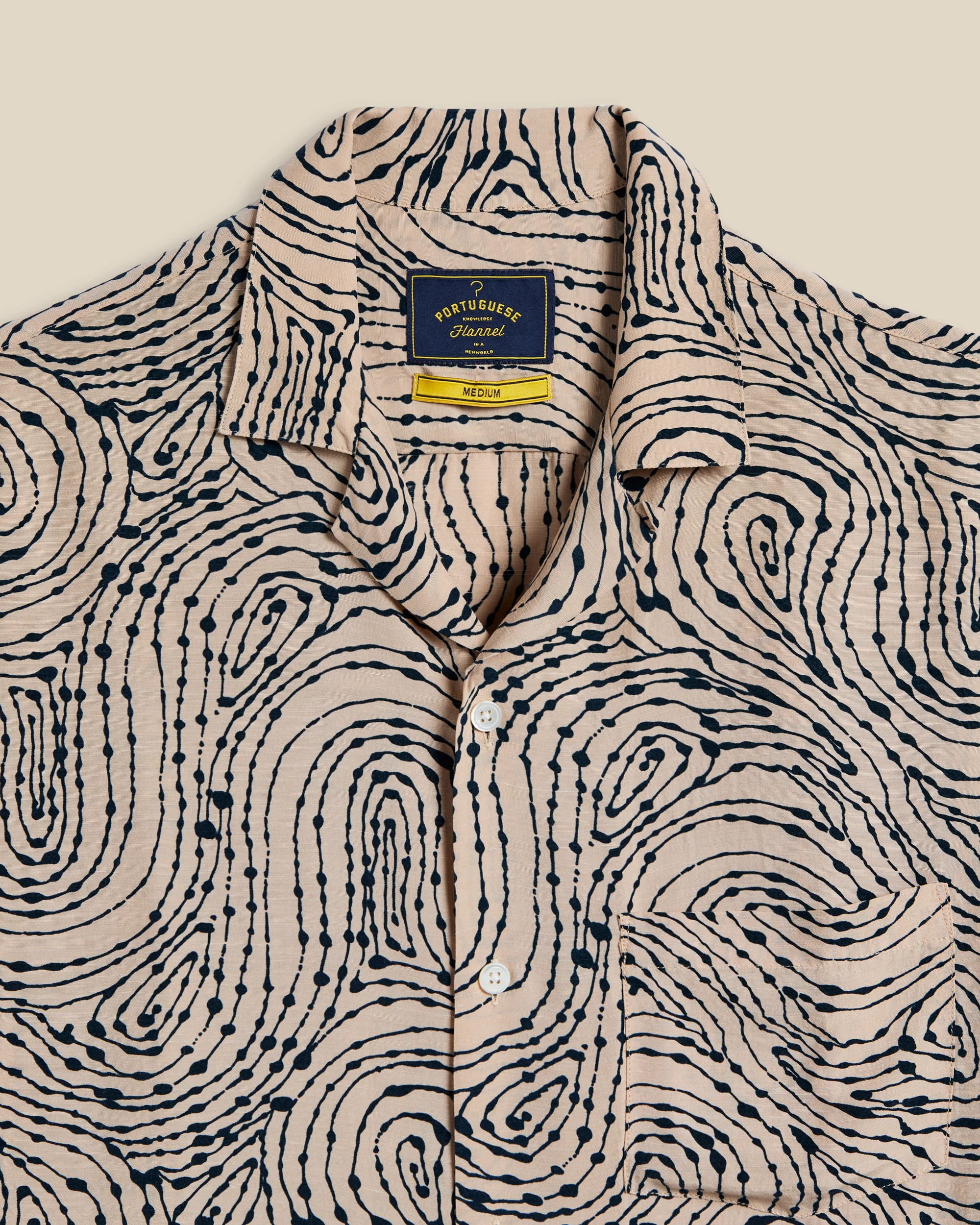 Cotton 'spiral' Inky Lines Camp Collar - Image 3
